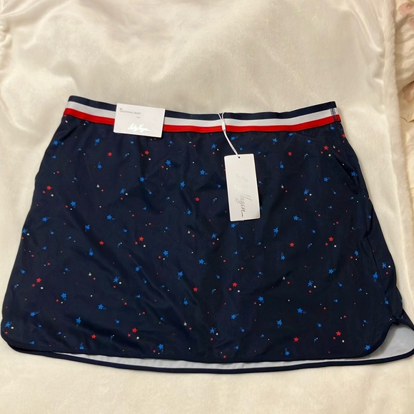 NWT Lady Hagen golf skort, navy blue w/ red & blue star print upf 50+ Size XL - Picture 1 of 5